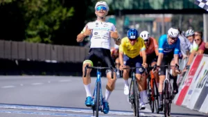 Leia mais sobre o artigo COMO FUNCIONA O CICLISMO DE ESTRADA PROFISSIONAL NO BRASIL