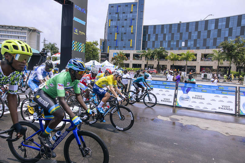 No momento, você está visualizando Tour du Rwanda 2026: Localiza Meoo e Henrique Avancini encaram desafio de altitude na África